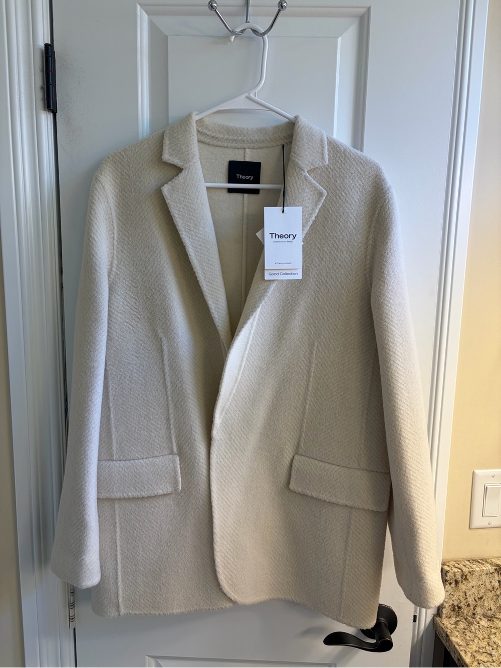 Theory Cream boyfriend blazer jacket Wool-Blend Notch Lapel Blazer medium white